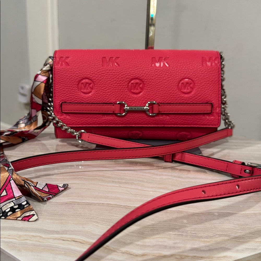 Michael Kors Bag Carson Pink Leather Embossed Logo Crossbody Wallet Set - Picture 3 of 17